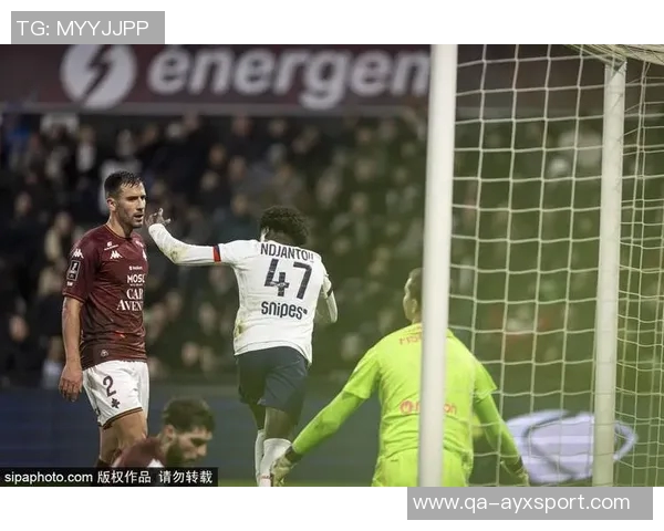 杜埃在法甲赛季中贡献25球成就2004年后出生球员的首位记录保持者